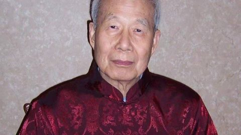 大家小傳──王鼎鈞