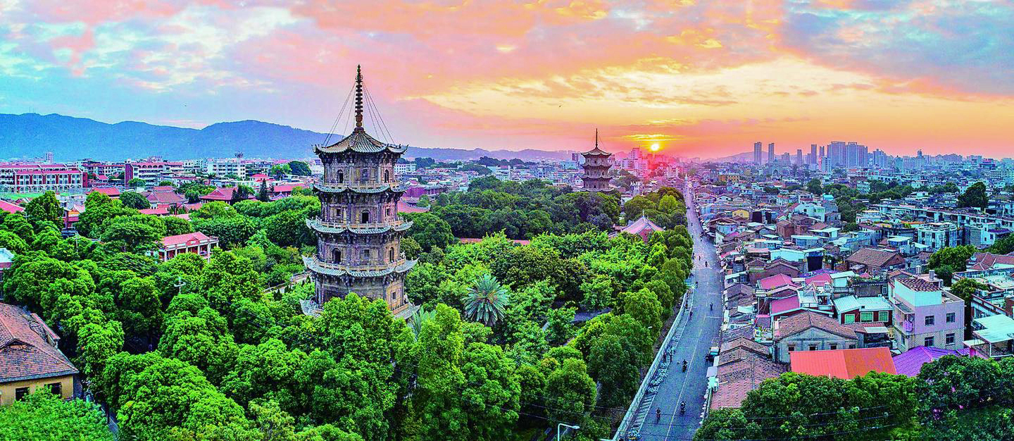 穿越時空──為兩座城市創造詩意的潘耀明