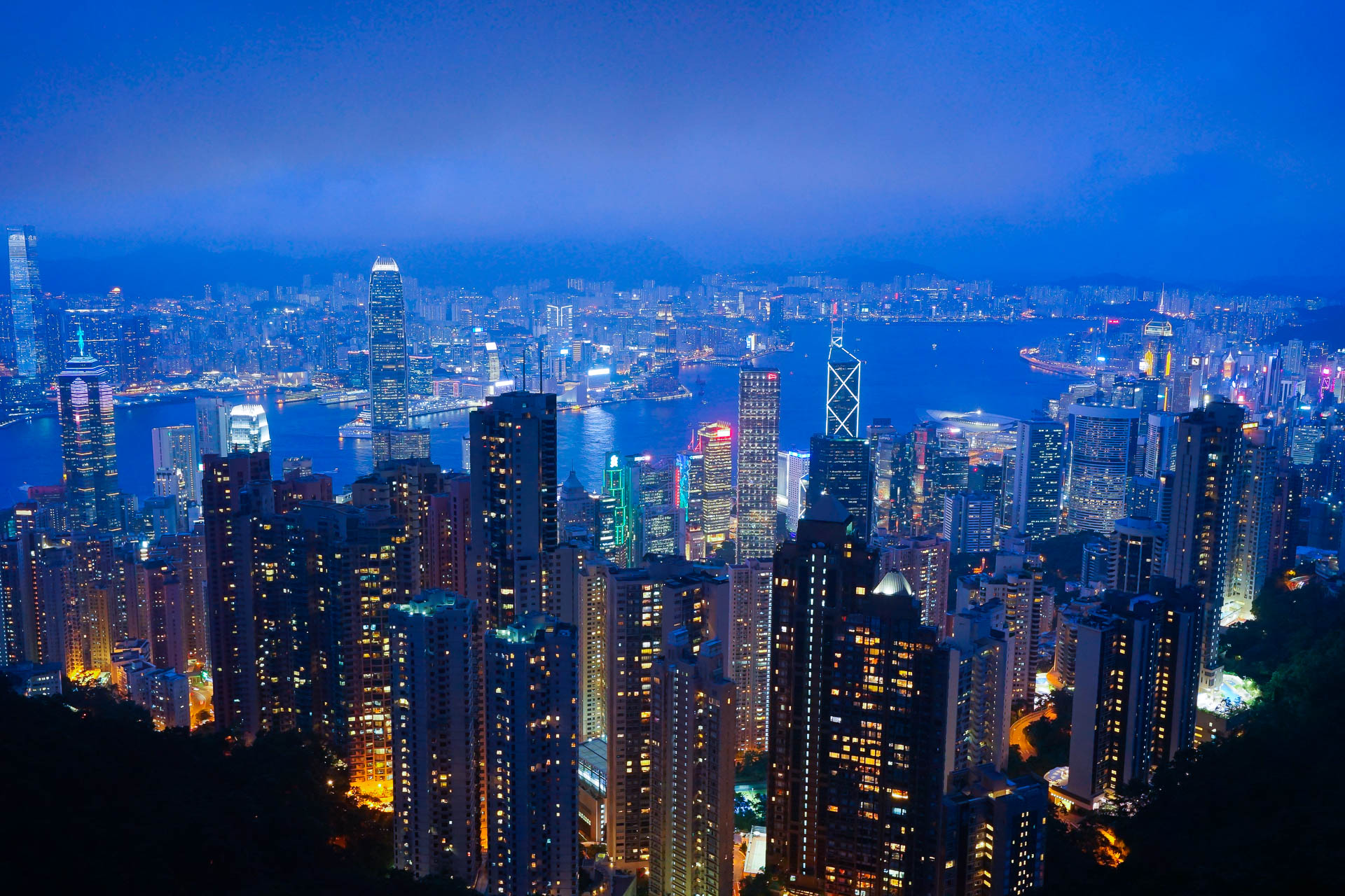 我要為香港寫首詩（外一首）