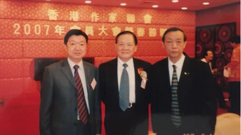 瘂弦送我一首詩